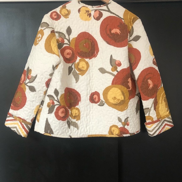 One of a kind, handmade quilted floral topper - Picture 5 of 6